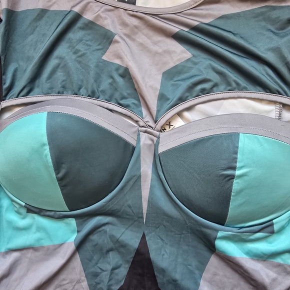 SHEIN Teal and Gray Cutout Bodysuit - Picture 7 of 9